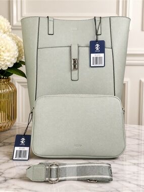 IZOD Mint Green Tote & Handbag w/ Beautiful Logo Strap